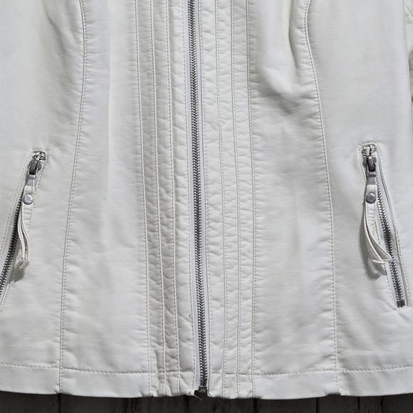 Big Chill Vintage Ivory Off White Zip Up Faux Leather Moto Jacket Size Medium - Picture 3 of 9